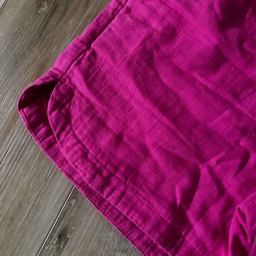 Old Navy NWT shorts, size M. Hot pink, elastic waist, soft muslin cotton - Picture 2 of 8